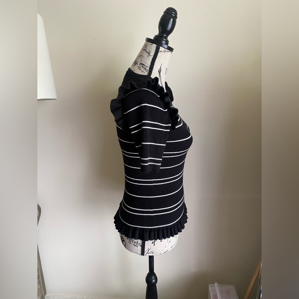 Laundry Shelli Segal black white stripe knit ruffle short sleeve blouse - Picture 5 of 13